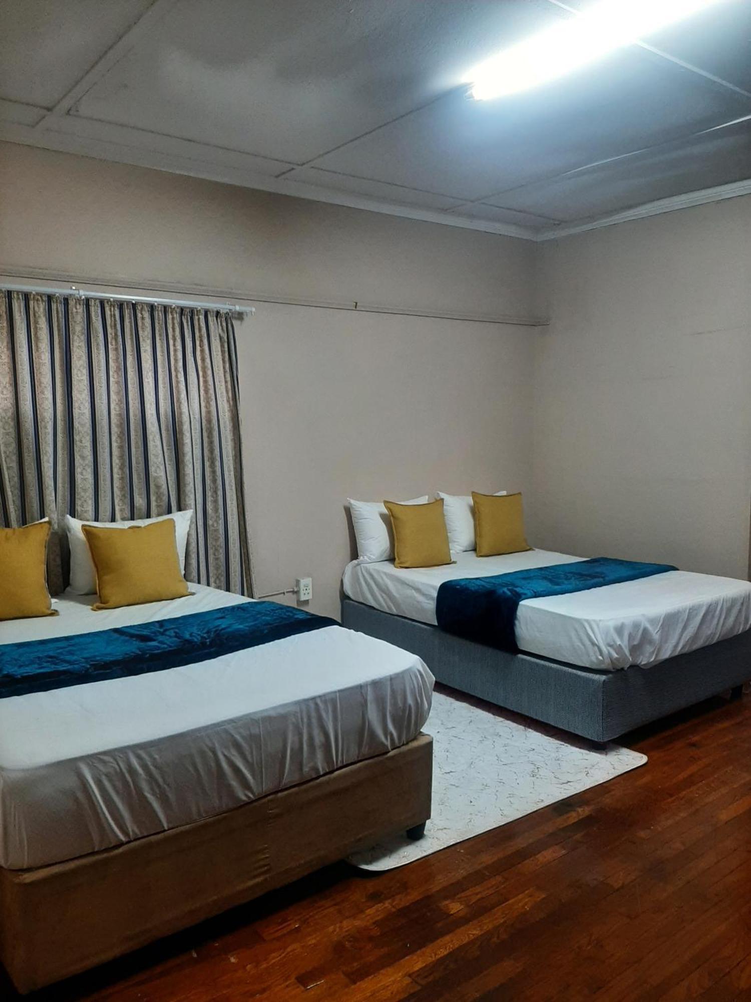 Triple S Guest House Cape Town Exterior foto